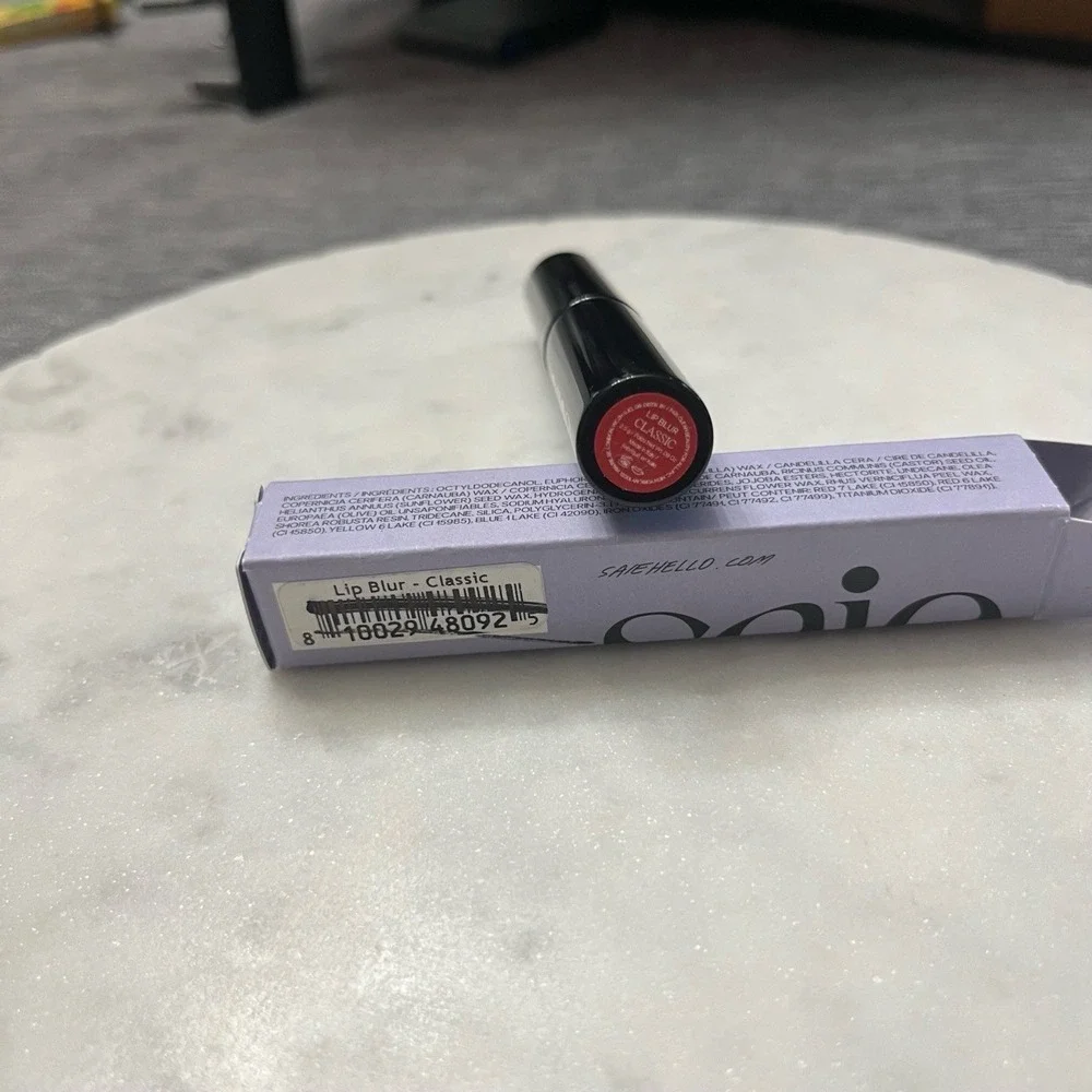 New NWT SAIE‎ Lip Blur Matte Blurring Lipstick CLASSIC Beauty Makeup Lips 0.09oz